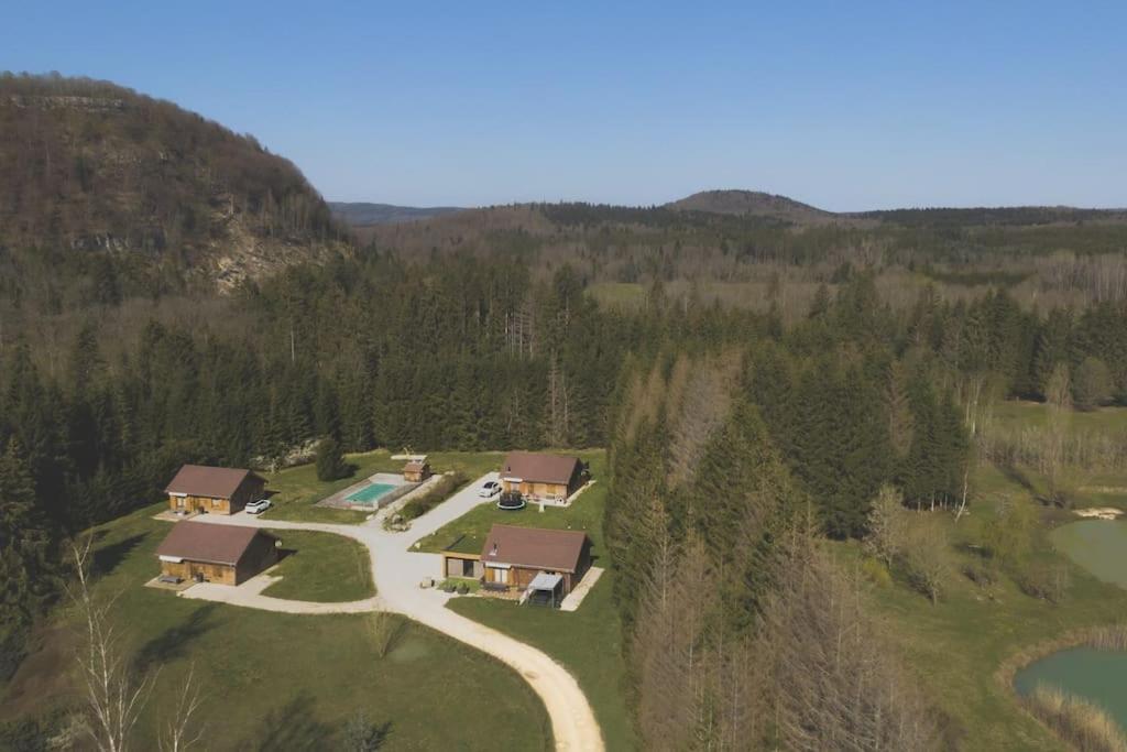 Gite Jura Mina Chalet Au Milieu De La Nature Ney Exterior foto